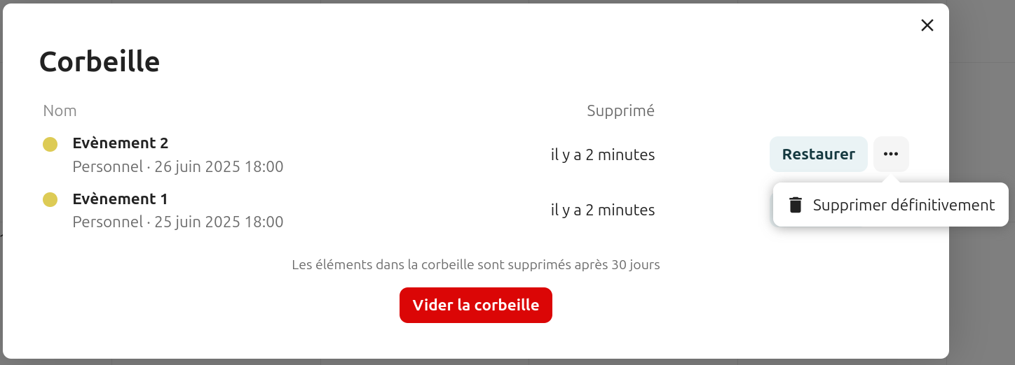 Capture d'écran de la fenêtre qui s'ouvre lorsqu'on clique sur l'icône de la corbeille., avec une mini fenêtre qui s'ouvre en cliquant sur les trois points à droite du nom de l'un des évènements supprimé, avec comme intitulé "supprimer définitivement".