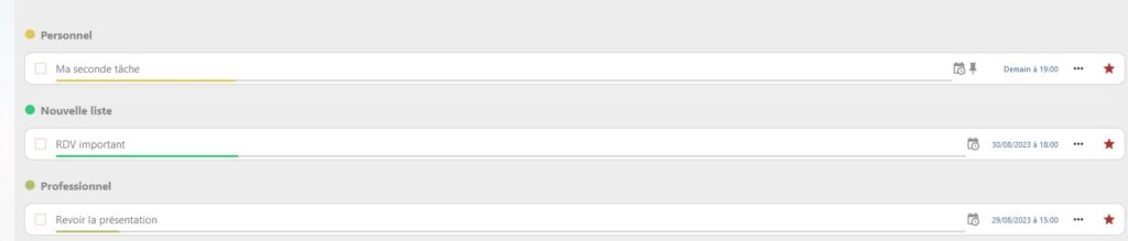 Capture d'écran d'une partie de la page des tâches, où l'on voit 3 listes, "Personnel", "Nouvelle liste" et "Professionnel" dans lesquelles apparaissent les tâches qui ont une certaine priorité. Tout à droite de ces tâches, on voit les dates de fin, et des étoiles rouges.
