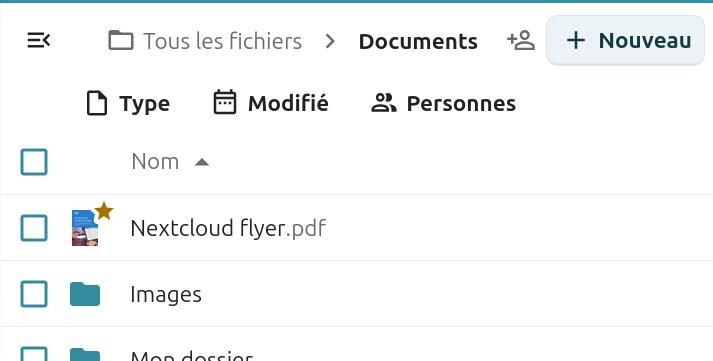 Capture d'écran d'une partie de la page des fichiers, où l'on voit en haut le fil d'Ariane qui indique l'endroit où l'on se trouve, en-dessous le début de la liste des fichiers et dossiers présents, on voit le premiers "Nextcloud flyer.pdf" dont la vignette de l'image a une étoile jaune accolée, en-dessous un dossier "images".