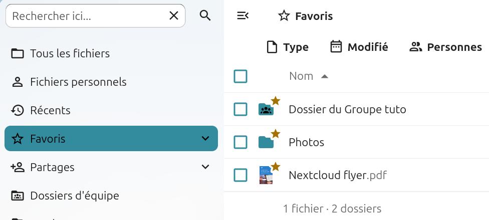 Capture d'écran du haut de la partie gauche de la page des fichiers. il y a plusieurs items les uns en-dessous des autres, "Tous les fichiers", "Fichiers personnels", "Récents", "Favoris" surligné en bleu-vert pour indiquer qu'il est activé, "Partages", "Dossiers d'équipe".