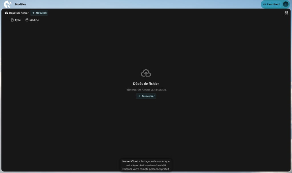 Interface de Nextcloud affichant le dépôt de fichiers 'Modèles'. Une icône de nuage avec une flèche vers le haut est visible au centre, accompagnée du texte 'Dépôt de fichier' et de la description 'Télécharger les fichiers vers Modèles'. Un bouton '+ Télécharger' est disponible pour ajouter des fichiers. En bas, une mention indique 'NumériCloud – Partageons le numérique' avec des liens vers la notice légale, la politique de confidentialité, et une option pour obtenir un compte personnel gratuit.
