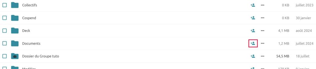 Capture d'écran d'une partie de page où l'on voit des dossier. A droite des dossiers on voit des icônes de partage, et l'une d'elle est encadrée en rouge.